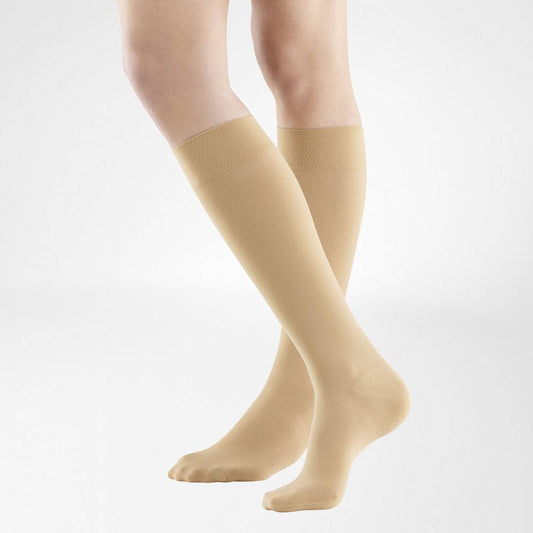 VenoTrain Soft Compression Stockings, Knee High, Class 1, Closed Toe, Caramel